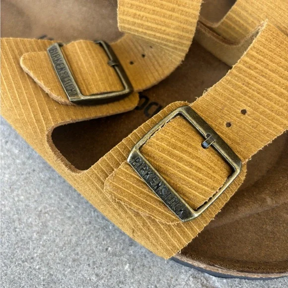 Tan and brown Birkenstock Arizona sandals - Picture 6 of 6